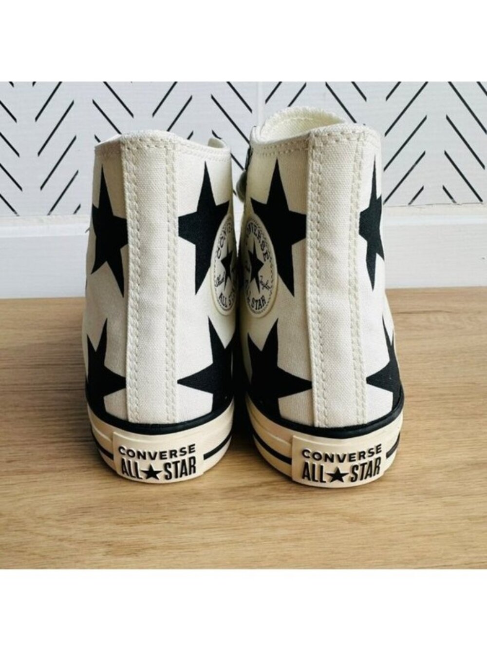 ⭐Converse Chuck Taylor Large Stars Hi Sz 7.5 Women Shoes Sneakers Ivory A09898F - Picture 4 of 9